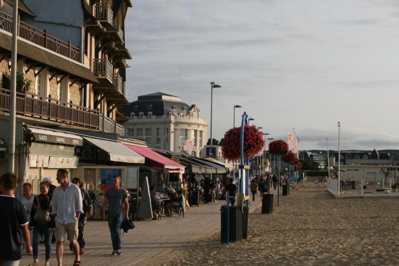 Studio En Plein Coeur De Trouville Exterior foto